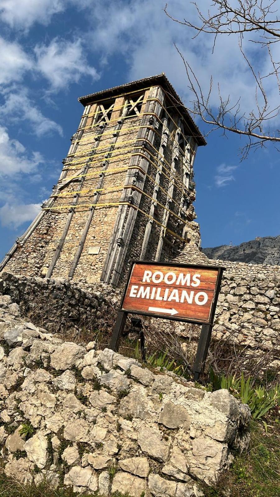 Rooms Emiliano Castle Of Kruja Luaran gambar